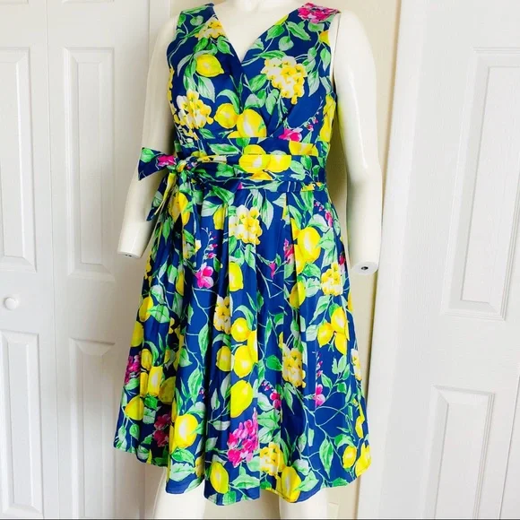 PLUS Lemon Belted Pleated cotton Dress - 14 - Picture 5 of 14